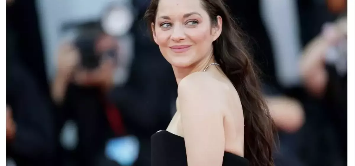 Marion Cotillard Advocates for Artisan Cinema at Venice Biennale College