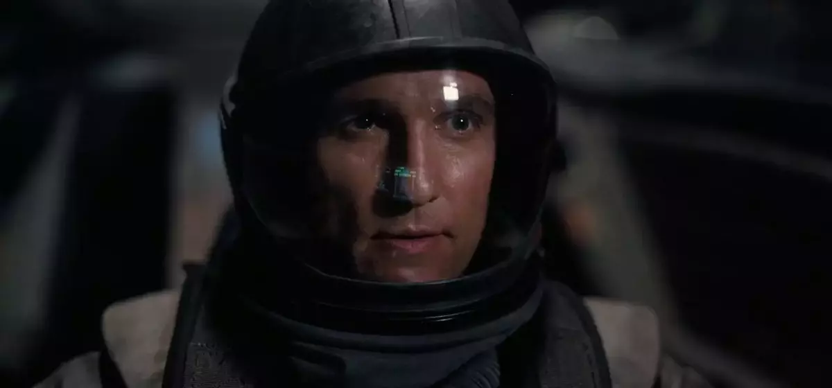 Unveiling the Alternate Universe of "Interstellar": Spielberg's Original Vision vs. Nolan's Masterpiece