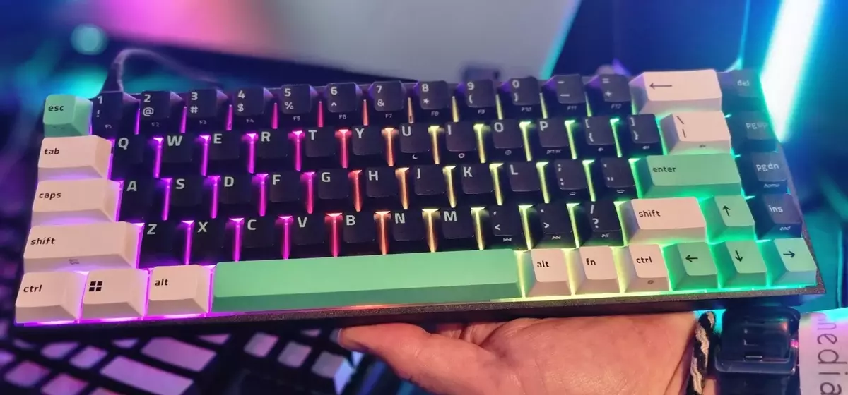 Razer's New Affordable Mini Mechanical Keyboard Impresses at Gamescom