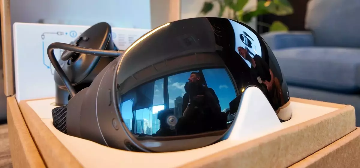 VR Headset Shipments Decline Amidst Market Challenges, Raising Concerns for Valve's Steam Frame
