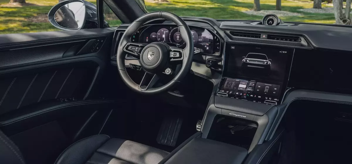 A Deep Dive into the Interior of the 2027 Porsche Cayenne Turbo Electric