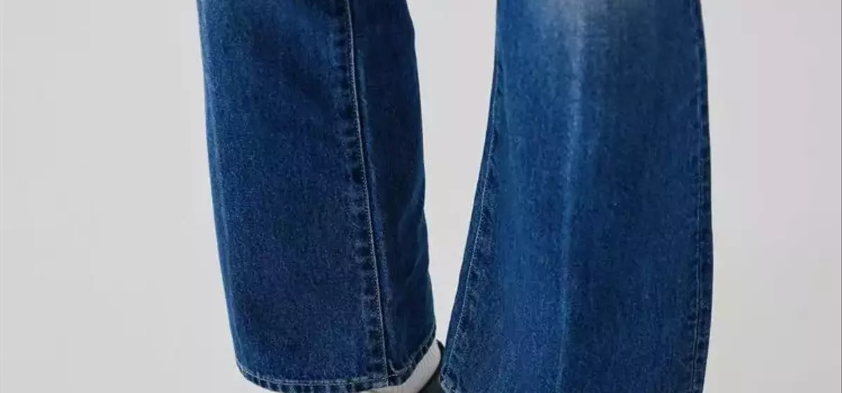 The Ultimate Guide to Men's Loafers: Style, Comfort, and Value