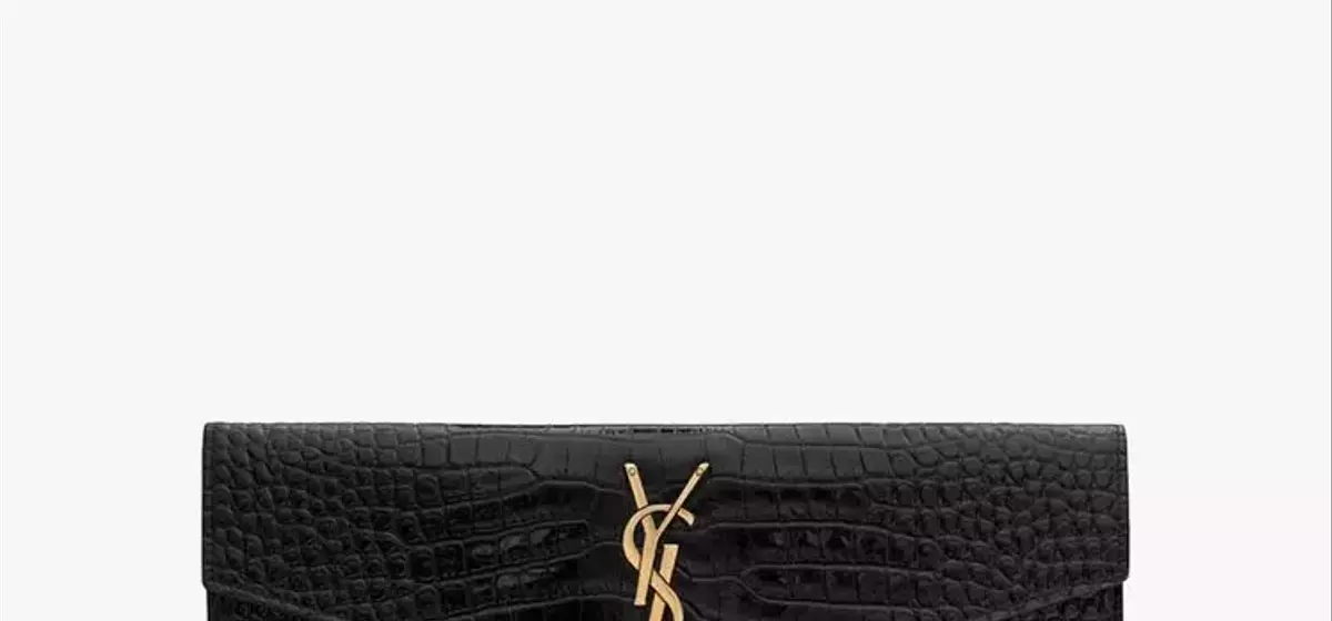 The Allure of the Petite Pouch: Embracing Minimalism with Small Handbags