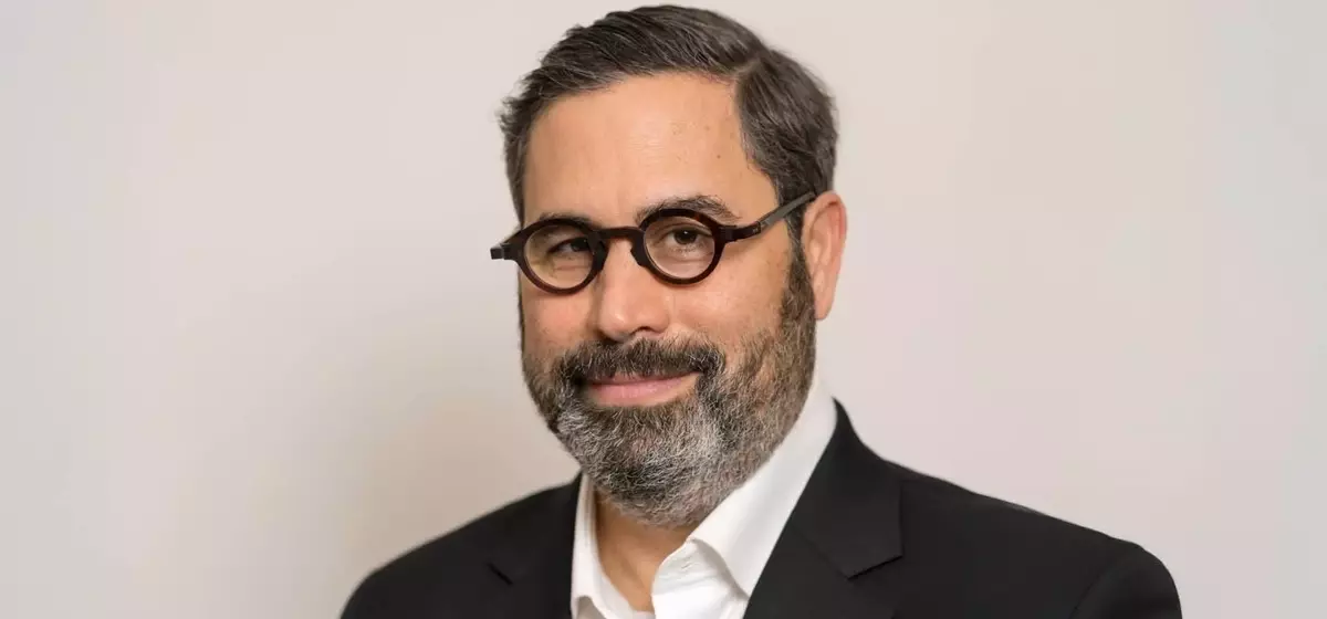 Independent Film Industry Grapples with Streaming Dominance and Evolving Distribution Models