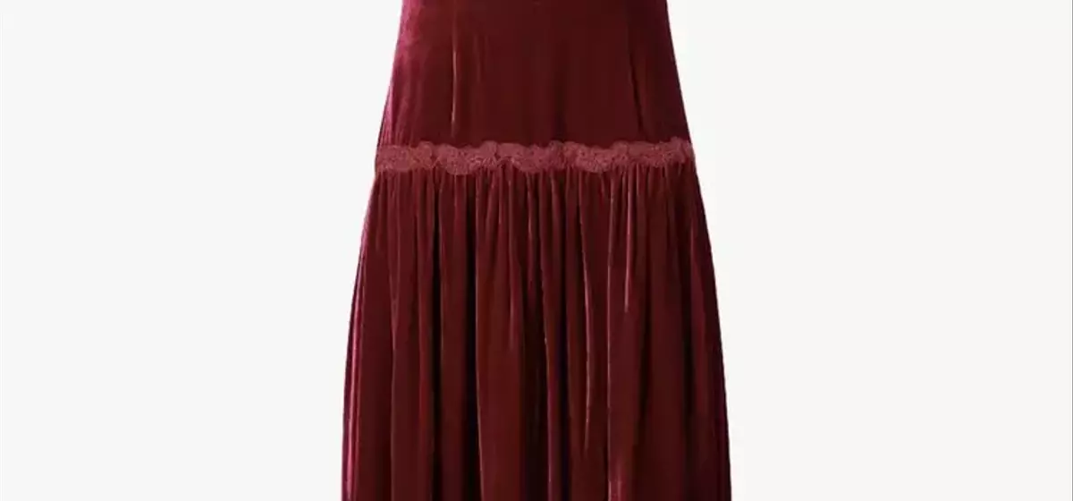 Elegant Autumn Wedding Guest Attire: A Style Guide