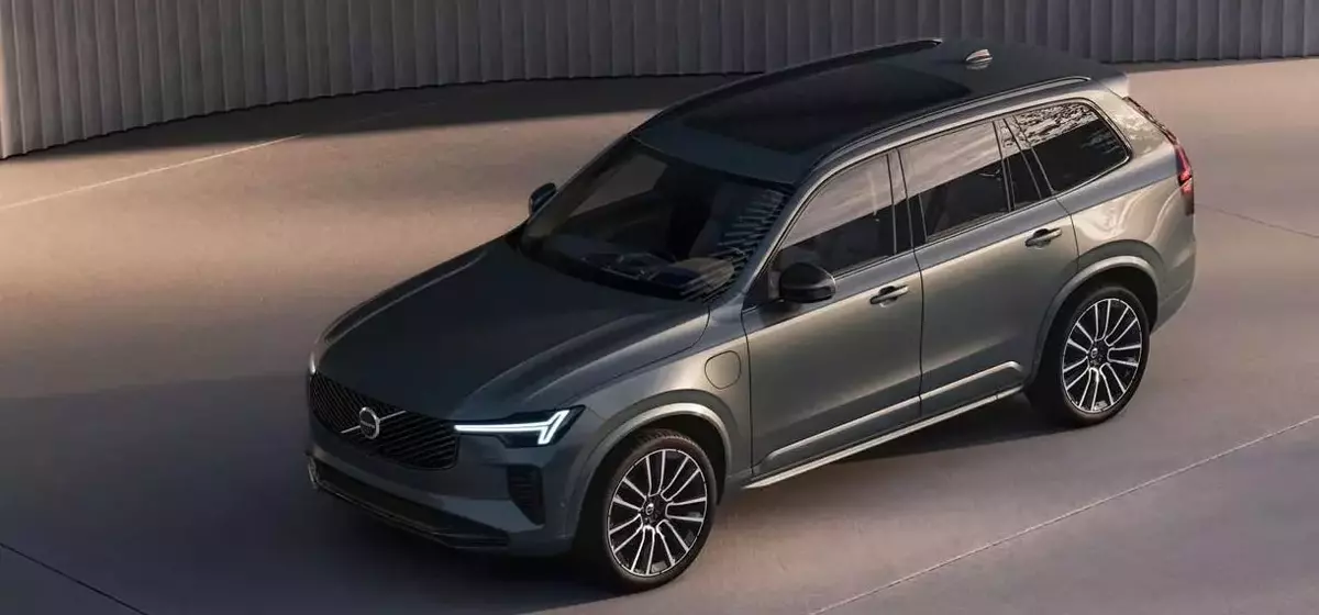2028 Volvo XC90 Hybrid: Enhanced Electric Range and Performance