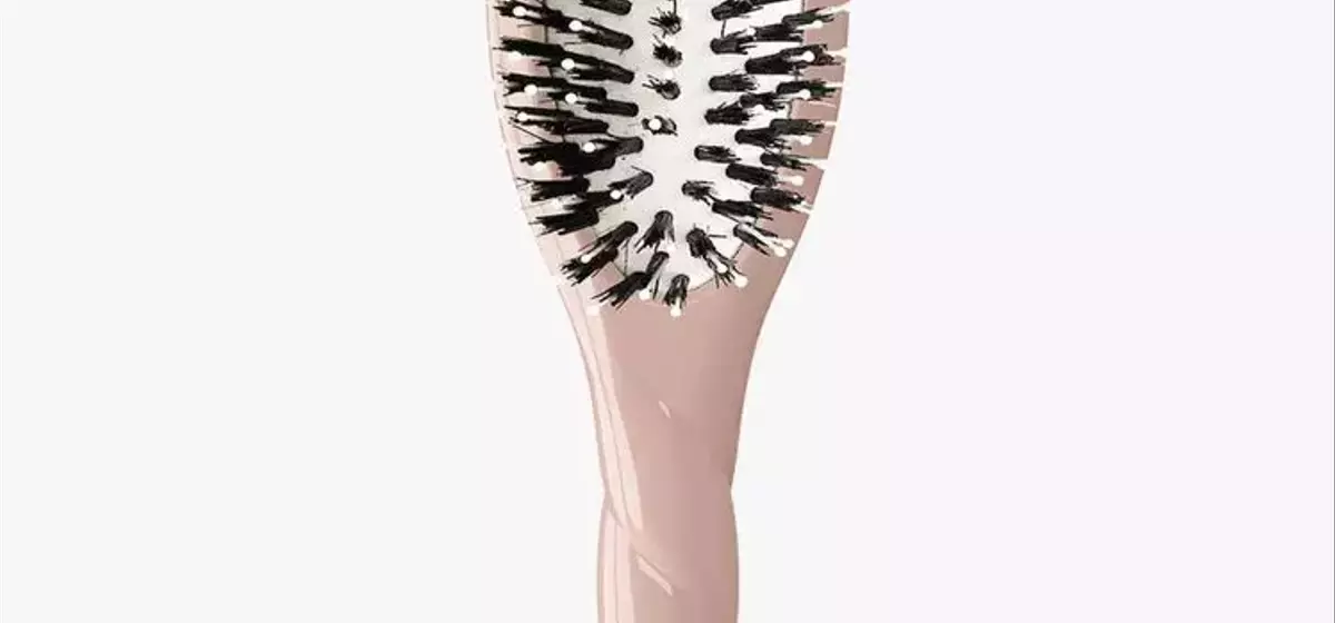 The Ultimate Guide to Brushes for Fine Hair