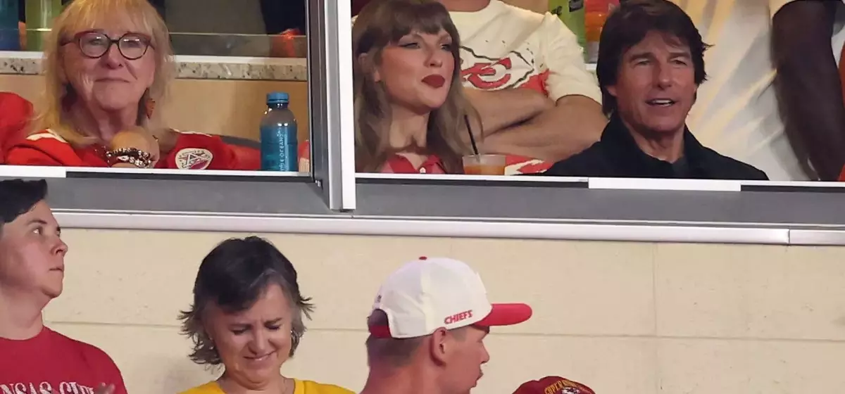 Tom Cruise Praises Taylor Swift's Football Acumen and Genius