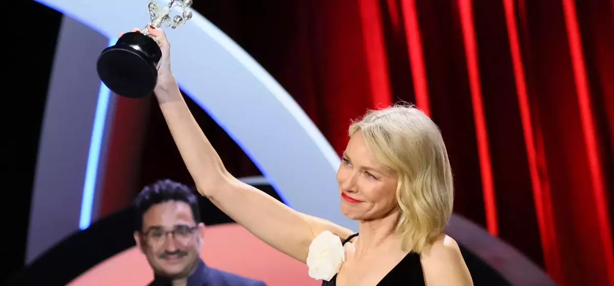 Naomi Watts Honors David Lynch at San Sebastian Film Festival
