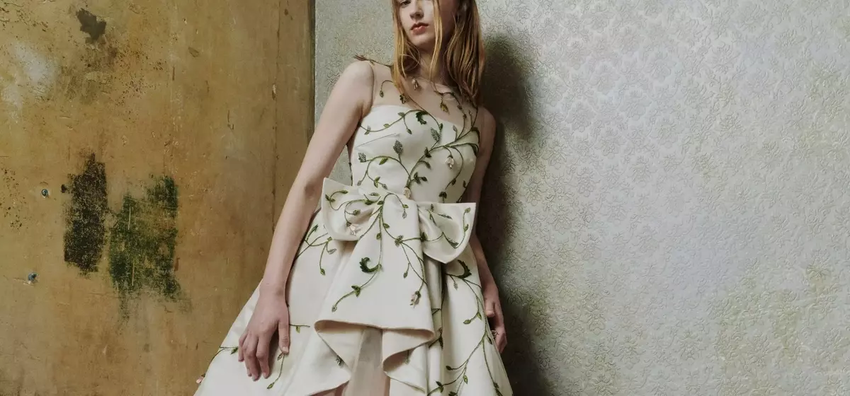 Huishan Zhang's Spring 2027 Collection: A Symphony of Craftsmanship and Innovation