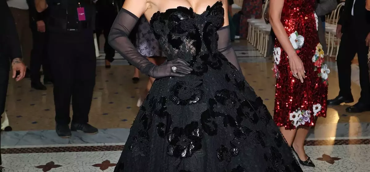 Jennifer Lopez's Captivating "Dolce Vita" Moment at Vogue World: Milano