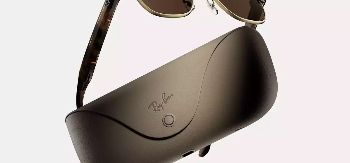 Meta's New Smart Glasses: Balancing Privacy and Innovation with Audio-Only and VR Models
