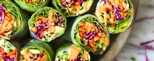 Summer Delights: Essential Beach and Poolside Snacks