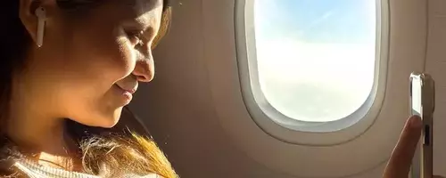 The Truth About In-Flight Skincare: Viral Trend or Hygiene Hazard?
