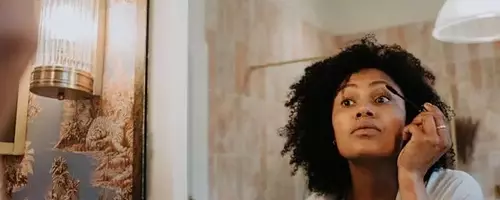 Mastering Mascara: Expert Tips to Prevent Smudging