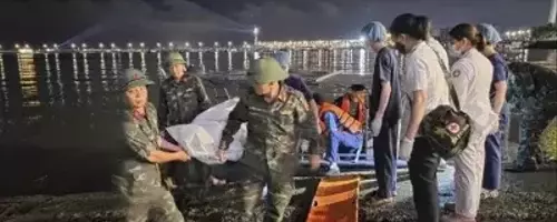 Tragic Boat Accident Claims Lives in Vietnam's Ha Long Bay During Thunderstorm