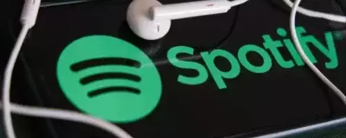 The Unseen Hand: Decoding AI's Influence on Music Streaming