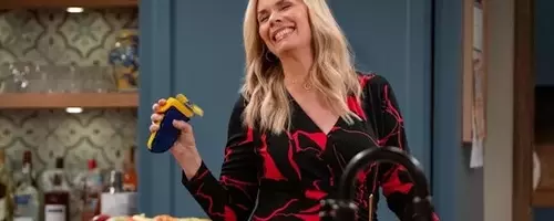 Netflix's 'Leanne' Captivates Audiences with Authentic Southern Charm and Relatable Life Experiences