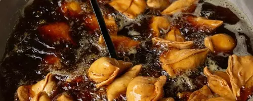 Samosas Under Scrutiny: India's Beloved Snack Sparks Health Debate