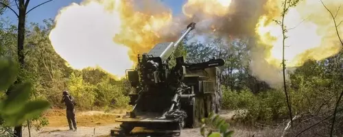 Escalation Amidst Diplomacy: Russia's Aerial Assault on Ukraine's Western Regions