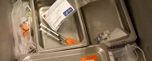 US States Diverge on Vaccine Policies Amid Political Tensions