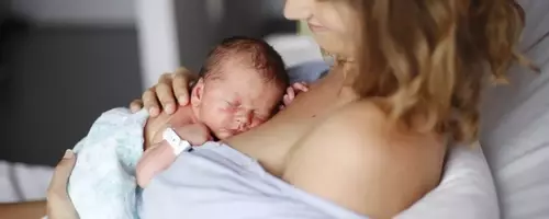 Melodies in Labor: The Harmonious Trend of Birth Playlists