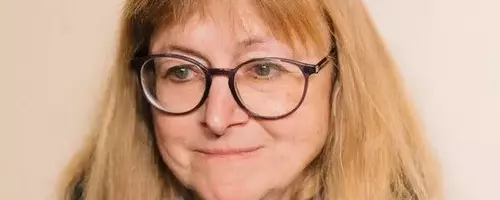 Helen DeWitt's Long Road to "Your Name Here": A Story of Literary Ambition and Personal Struggle