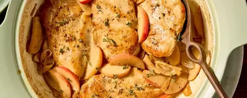 One-Pan Creamy Chicken with Apples and Dijon Sauce: A Hearty Fall Meal