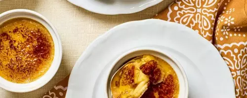 Velvety Pumpkin Crème Brûlée: A Simplified Holiday Dessert