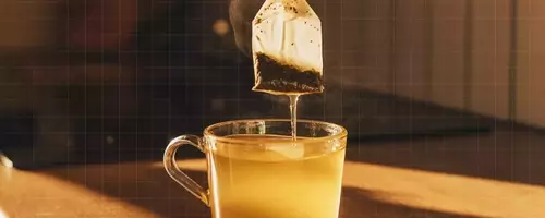 Green Tea: A Natural Remedy for Bloating and Digestive Health