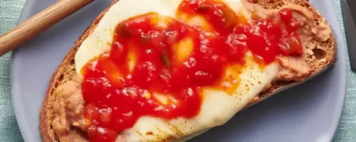 Quick and Nutritious Cheesy Bean Toast: A Breakfast Revelation