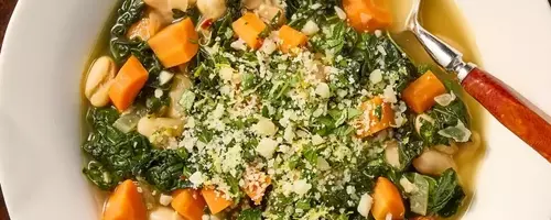Hearty White Bean and Kale Stew with Lemon and Garlic