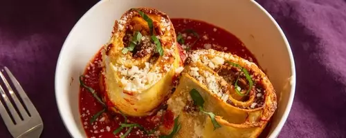 Bolognese Lasagna Rosettes: A Culinary Delight