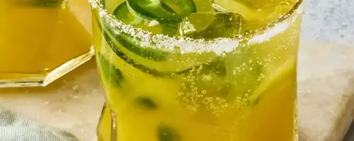 Refreshing Mango-Jalapeño Mocktail: A Sugar-Free Delight