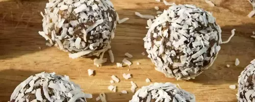 Nourishing and Anti-Inflammatory Snacks for Enhanced Gut Health