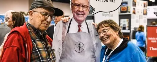 Warren Buffett Steps Down as Berkshire Hathaway CEO