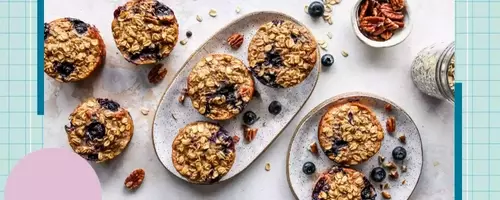 The Morning Snack for Digestive Health: Oatmeal Cups with Blueberries and Nuts