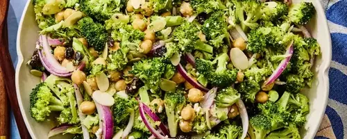 Nutritious Chopped Broccoli & Chickpea Salad: A Meal-Prep Essential