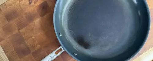 Misen Carbon Nonstick Pan: A Comprehensive Review