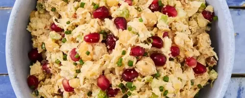 Wholesome Chickpea and Chicken Salad: A Nutritious and Flavorful Meal Solution