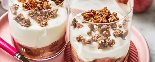 Nourishing Pear and Yogurt Parfait: A Delightful Start to Your Day