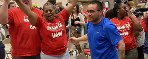 Volkswagen Workers in Tennessee Secure Landmark Union Deal