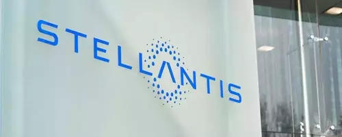 Stellantis Anticipates First Annual Loss Amidst EV Strategy Shift