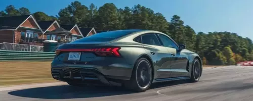 Audi RS e-tron GT Shines at Lightning Lap 2026