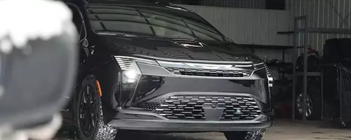2027 Chrysler Pacifica Facelift Unveiled with Striking New Design
