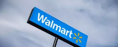 Walmart's Portable 6-Person Folding Bench: Your Go-To for Outdoor Comfort