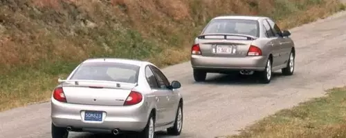 2001 Dodge Neon R/T vs. 2000 Nissan Sentra SE: A Compact Sport Sedan Showdown