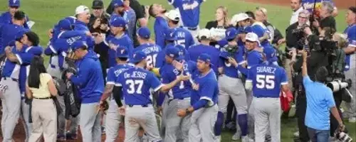 Venezuela Claims Historic World Baseball Classic Title in Thrilling Final Against USA