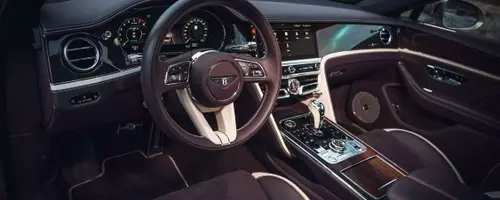2025 Bentley Flying Spur Speed: A Glimpse Inside Luxury