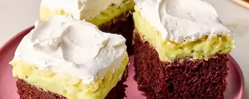 Delightful Italian Pistachio Cake